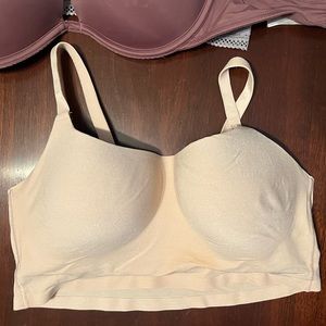 Victoria secret sports bra. Large. Nude.